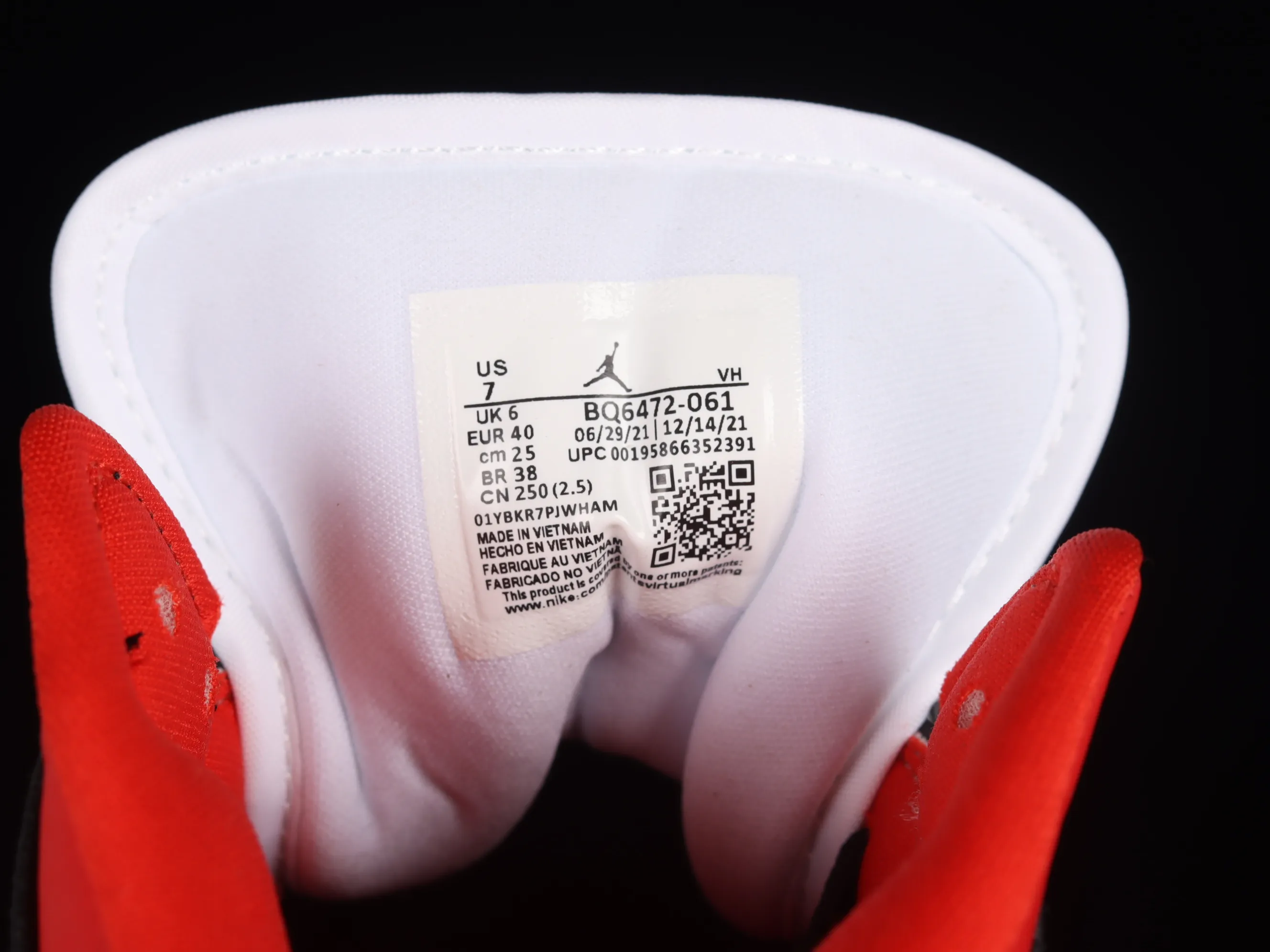 All categories Air Jordan Jordan series basketball shoes Air Jordan 1 Mid Air Jordan 1 Mid AJ1 Joe 1 is prohibited for resale Mid-top basketball shoes BQ6472-061